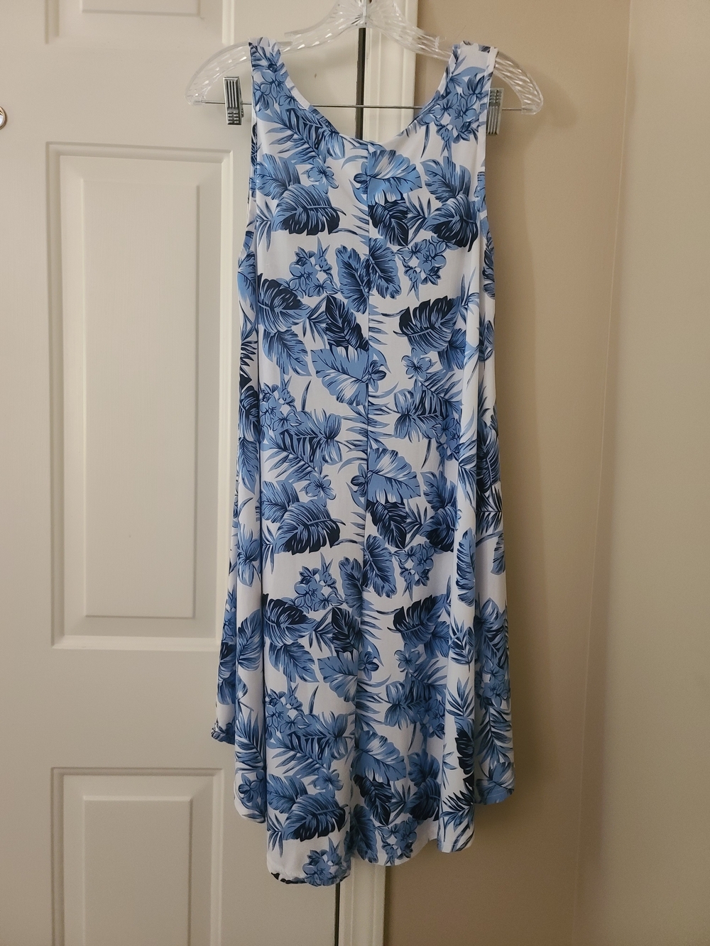 Isle of Paradise Blue and White Floral Swim Coverup